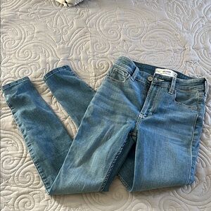 Hollister Women's Light Blue Skinny Jeans